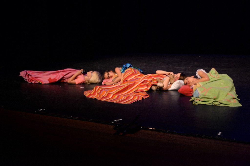 ../Images/Musical Nanny de Vries 139.jpg
